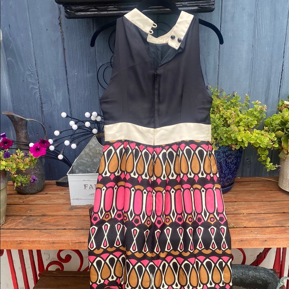 Milly of New York - size 6 100% silk - Picture 12 of 14
